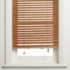 Types of Hotel Window Curtains Treatments - Venetian Blinds