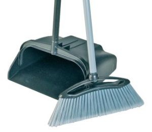Types of Dust pans used in housekeeping