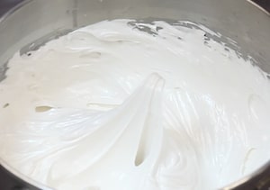Creams and Pastes Used By Bakers Pastry Chefs Butter Cream
